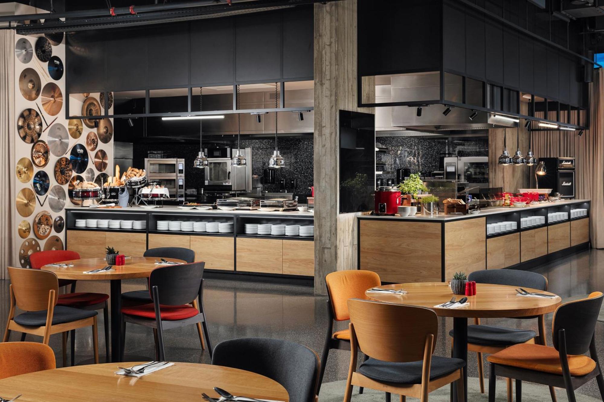 Stages Hotel Prague, A Tribute Portfolio Hotel Εξωτερικό φωτογραφία